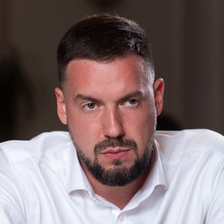 Логотип @korabelnikov_a - Корабельников Онлайн