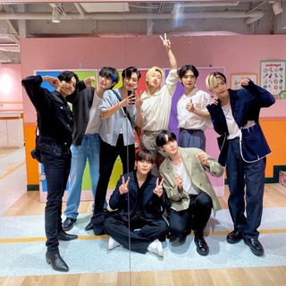 Логотип @koreaforever0 - самые лучшие!