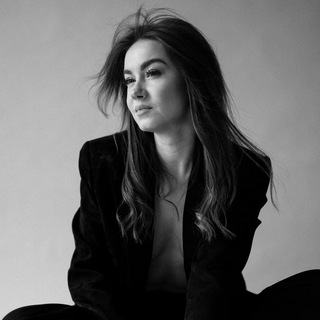 Логотип @koroleva_pro_life - Искусство жить by Ekaterina Koroleva 🕊️🌗