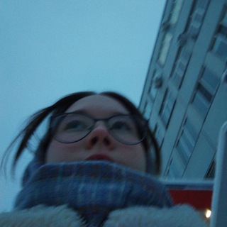 Логотип @korolevarichel - мама рэйч