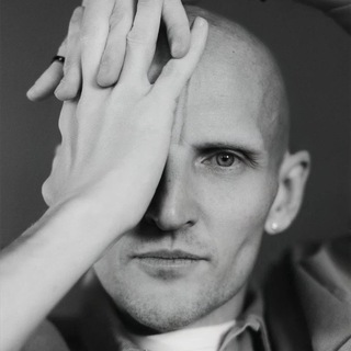 Логотип @kosmosmaks - ©️Maks Kosmos