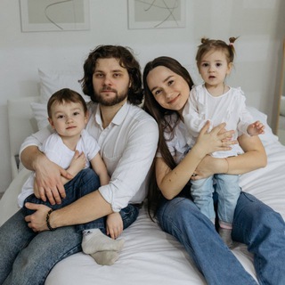 Логотип @kostina_marie - детки и Машины палетки