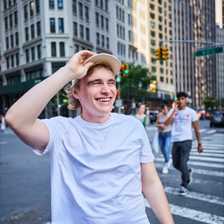 Логотип @kostya_newyorker - Ньюйоркер