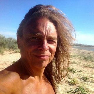 Логотип @kostyan_intuit - ДедКостян_личный_учебный