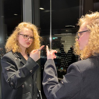 Логотип @kotobaza_pepe - Пепе - в онлайне👩🏼‍💻💡