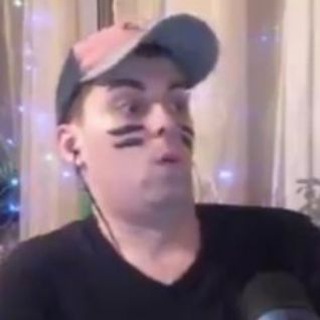 Логотип @koumisplay - KoumissPLAY