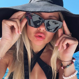 Логотип @kovi_tyt - Блондинка по Фрейду