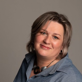 Логотип @kozulina_psy - Все болезни в голове II Психосоматика со Cветланой Козулиной