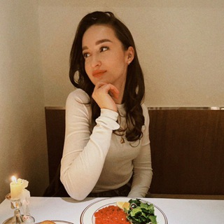 Логотип @kozyrevamarie - Веллнесс блог Мари 🌿🍓