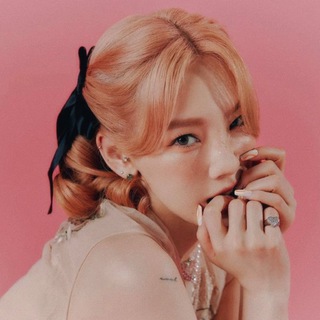 Логотип @kpopmusic_world - pink tape | korean music🇰🇷