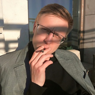 Логотип @kramar_poetry - Костя Крамар