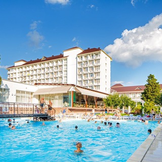 Логотип @krasnaya_talka - «Красная Талка», санаторий в Геленджике / maot