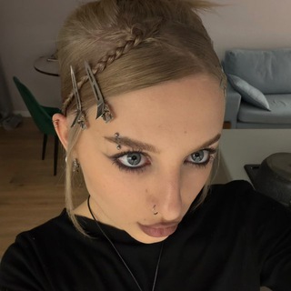 Логотип @krestoslava - крестослава