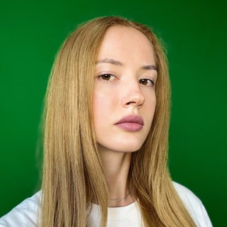 Логотип @kris13govorit - Кристина вещает