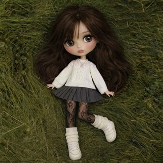 Логотип @kristi_books - Witchling