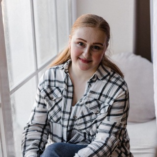 Логотип @kristina_danilina_decorator - Жизнь в цвете | Декоратор интерьера