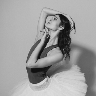 Логотип @kristina_stikhareva - Kristina_stikhareva