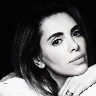 Логотип @kristinaozmanova - Сияющее присутствие