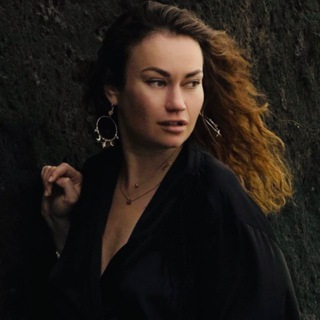 Логотип @kristinayasnaya - Кристина Ясная | Проявление