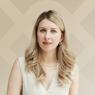 Логотип @kristinazozulia - Кристина ROLEVIA | Карьера за рубежом