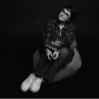 Логотип @ksenia_and_books - Ксюша и книжки