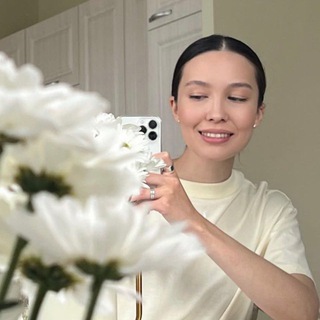 Логотип @kseniacalm - KSENIA CALM 🤍