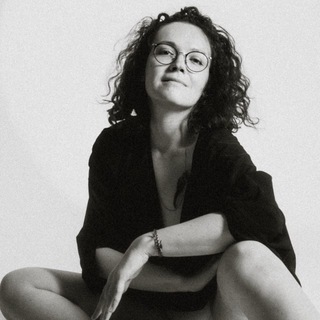 Логотип @ksenibody - Ксения • Горячо и нежно • 18+