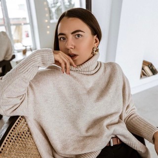 Логотип @kseniyaslim - Ксю на проводе ☎️