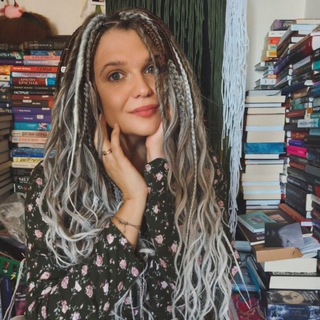 Логотип @ktrn_books - Она любит книжки. И не только 😶‍🌫️