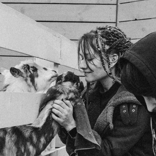 Логотип @kulishinaapps - Арина не придумала название