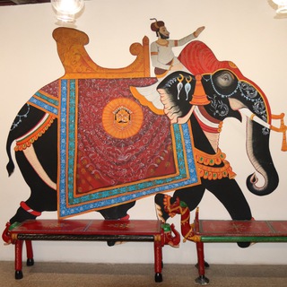 Логотип @kumirtv_family_weekend_holidays - КумирTV - Отдых с детьми в Москве