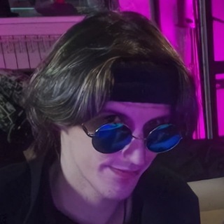 Логотип @kupertech - 👀 Kup - и точка 👀