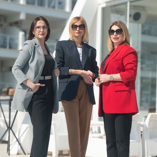 Логотип @kupi_domumorya - 💟Клуб «Купи дом у моря»