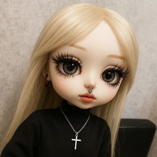 Логотип @kusyameoww - куся