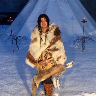 Логотип @kuyaylorena - KUYAYLorena