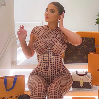 Логотип @kylie_jennerf - Kylie Jenner | Кайли Дженнер