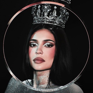 Логотип @kyliejenz - .’ 𝖦𝖫✷𝗠𝗢𝗨𝗥 '𝖲 𝗝𝗘𝖭͟𝖭𝖤𝖱.