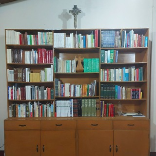 Логотип @labibliotecacatolicabasica - 📚 La Biblioteca Católica 📖