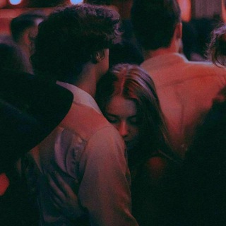 Логотип @labisous - La Bisous