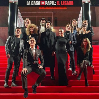 Логотип @lacasedepapellive - lacasedepapel.live