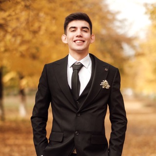 Логотип @laclsoffical - Берлога Лакса 🦁☝🏻