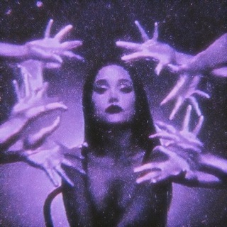 Логотип @ladyxmel - 𝒴𝒪𝒰𝑅 𝒯𝒜𝑅𝒪𝐿𝒪𝒢𝒰𝐸 🔮
