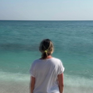 Логотип @lalehkhorrami - GOOD VIBES