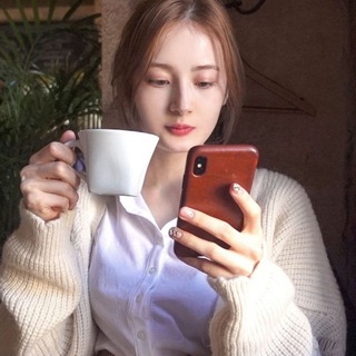Логотип @lana23love - Lana помощники ЛЮМИНЕС