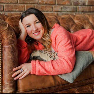 Логотип @lana_finup - Осознанность и деньги