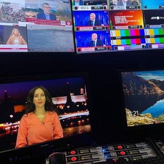 Логотип @lanabadvan - تقول لانا🎙️. Лана Бадван