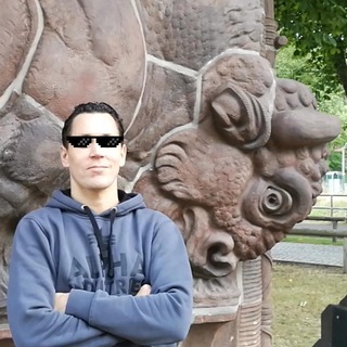 Логотип @langeriii - LangeR