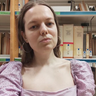 Логотип @languagegeekgirl - Language geek girl