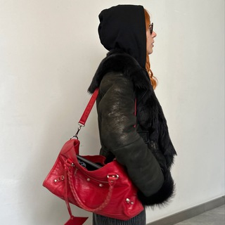 Логотип @laniawardrobe - Шкаф Лани