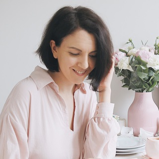 Логотип @larainterior - Лариса Гаврилова // la_ri.sa